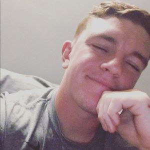 Meet your Posher, Aaron